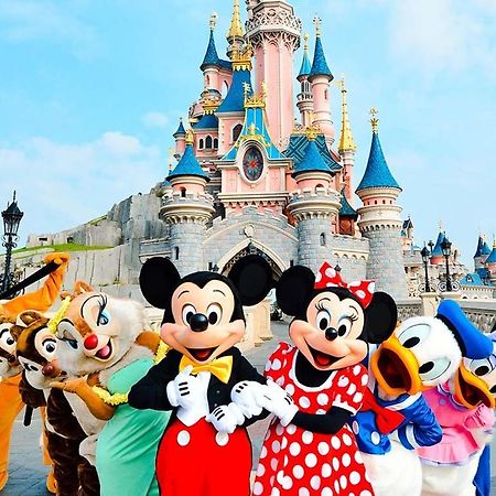 Disney In Two Min 谢西 外观 照片